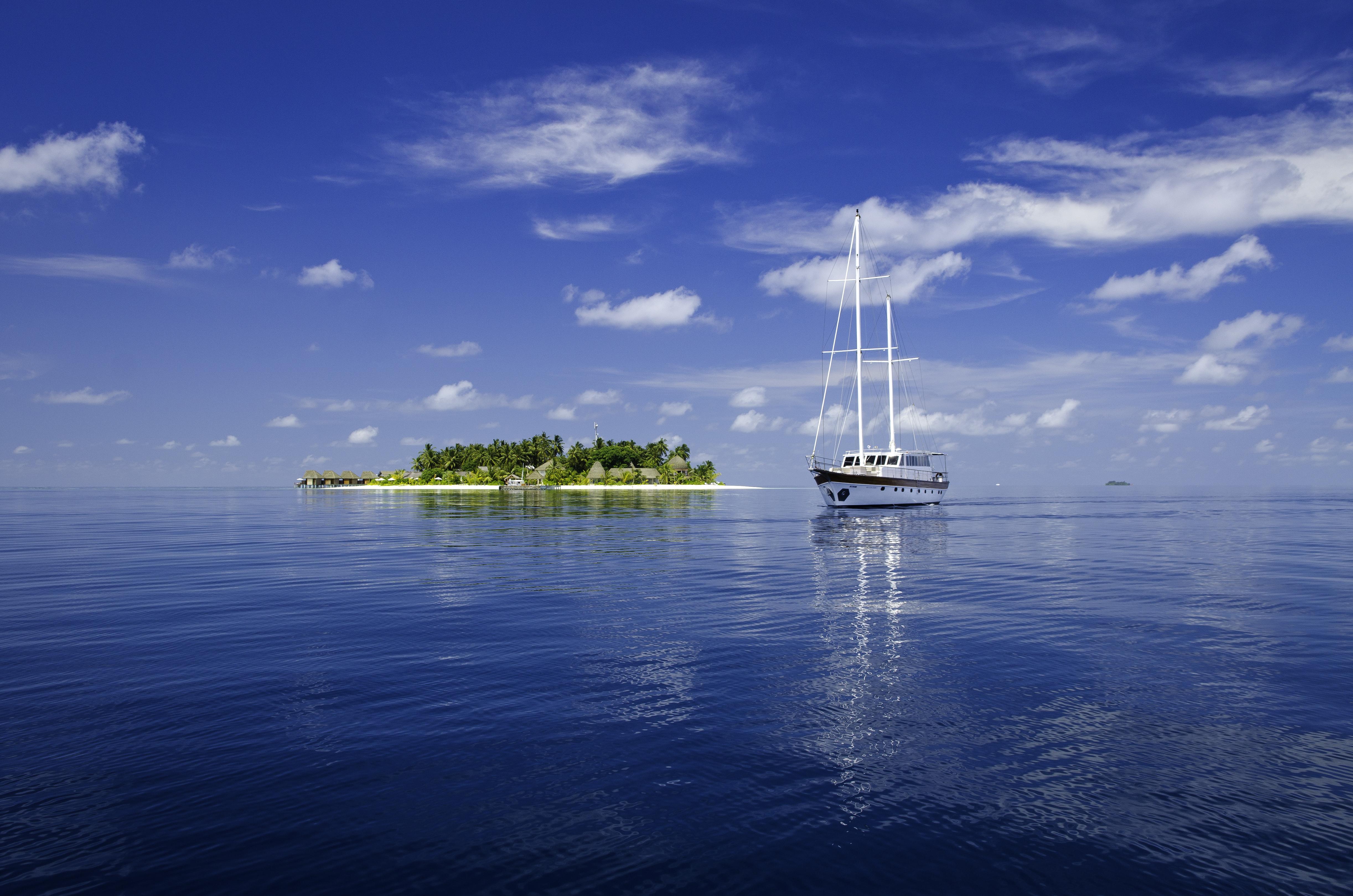 Kandolhu Maldives Resort 5*